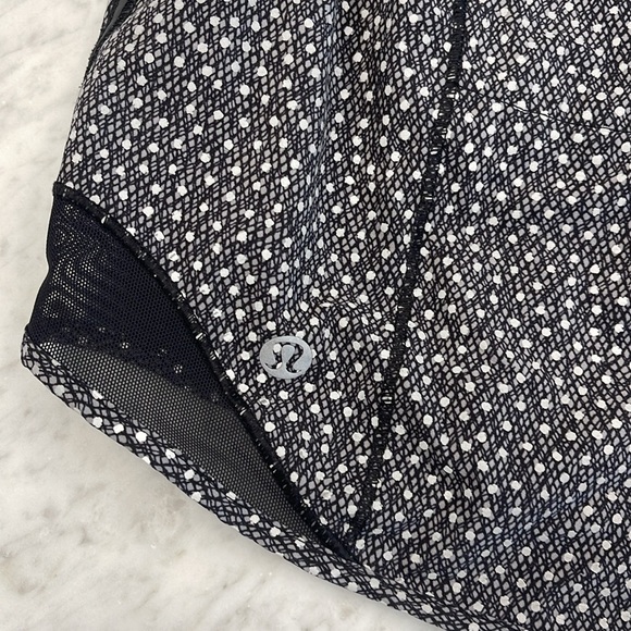 Lululemon shorts with liner! - Picture 4 of 7